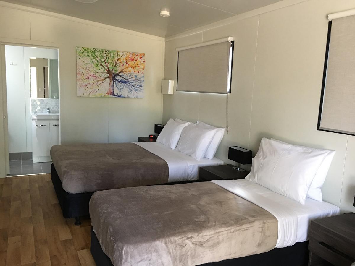 Crystal Creek Caravan Park Hotel Mutarnee Екстериор снимка